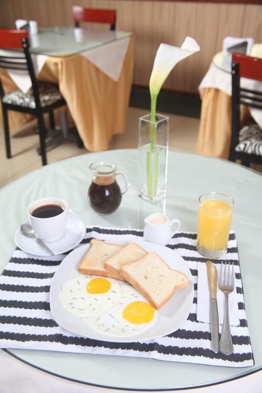 Hotel Oro Inn Lima Buitenkant foto