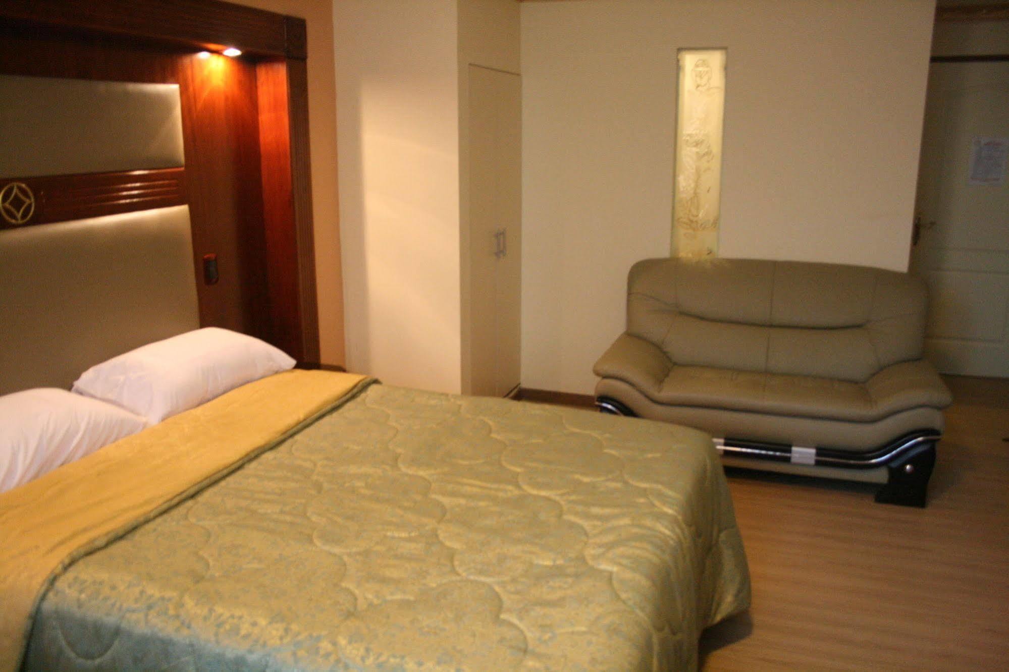 Hotel Oro Inn Lima Buitenkant foto